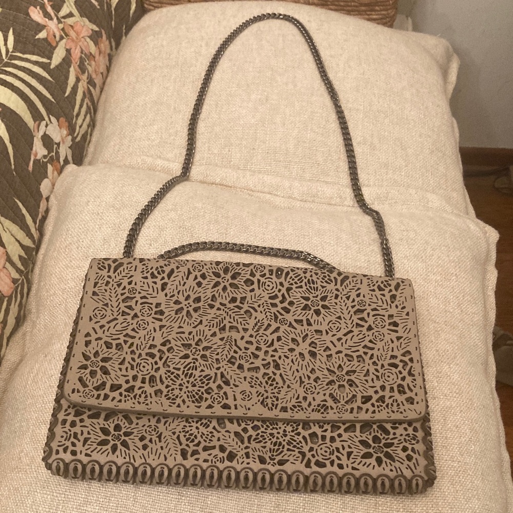 Chic Lace Cutout Women's Shoulder Bag